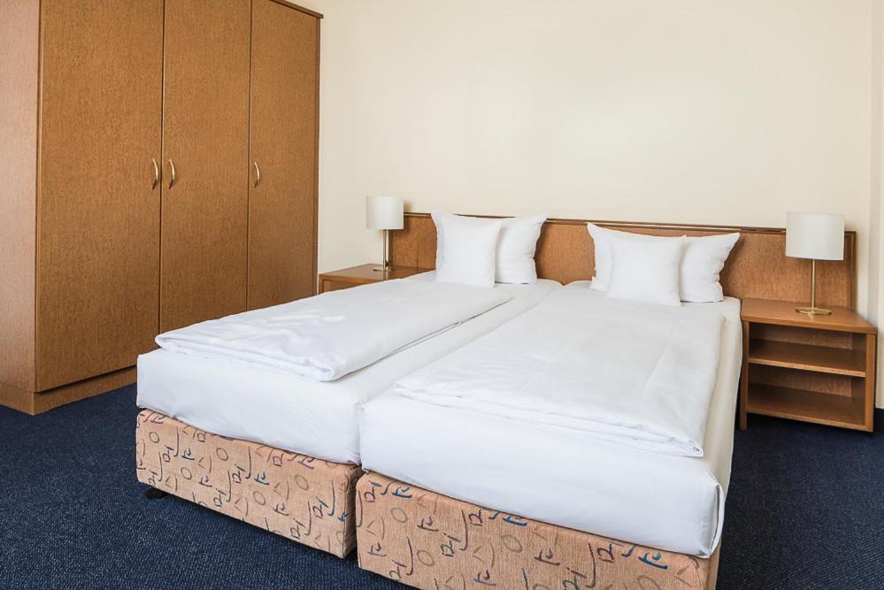 Hotel Residenz ลิมบัวร์เกอร์โฮฟ ภายนอก รูปภาพ
