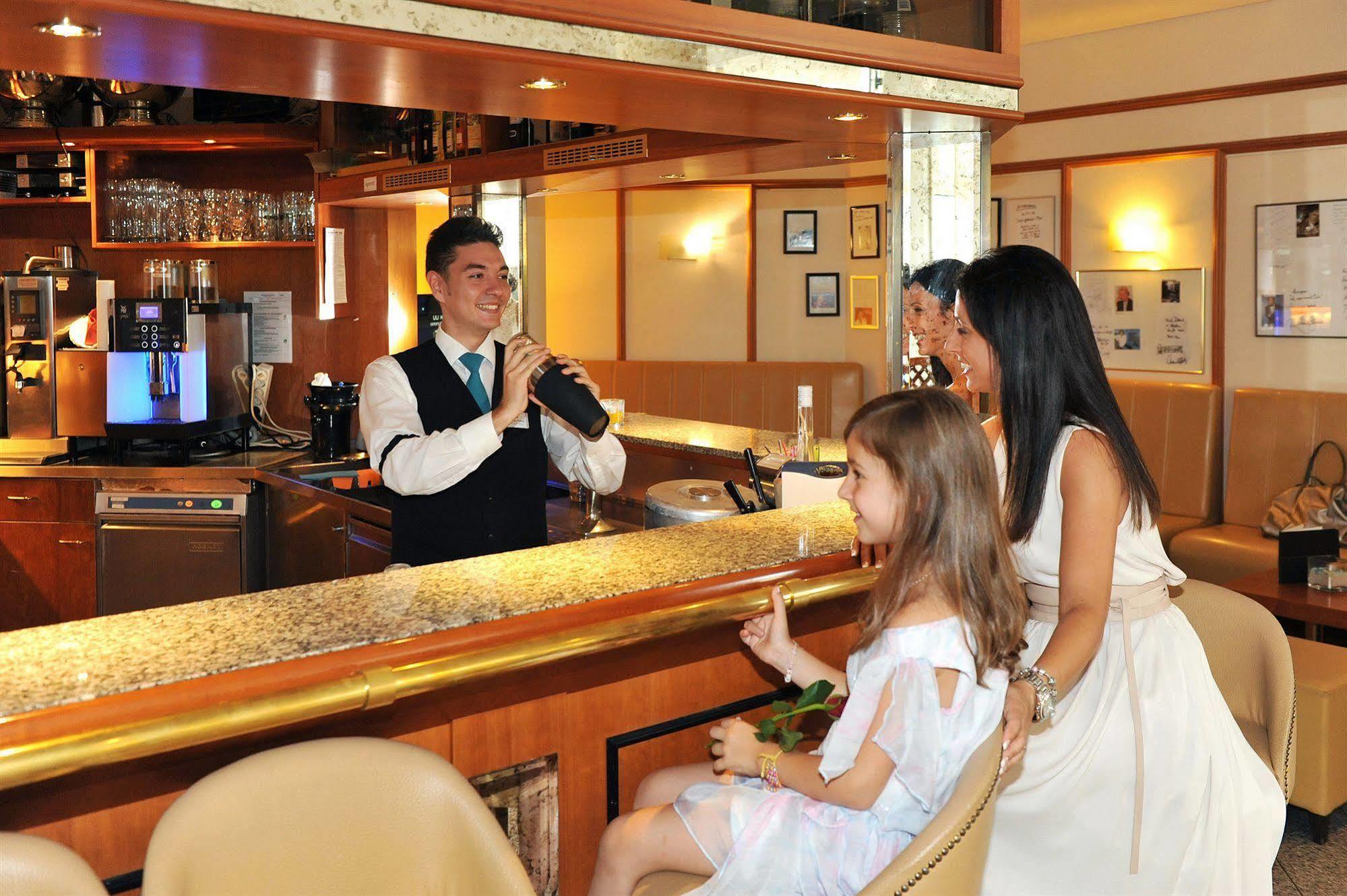 Hotel Residenz ลิมบัวร์เกอร์โฮฟ ภายนอก รูปภาพ