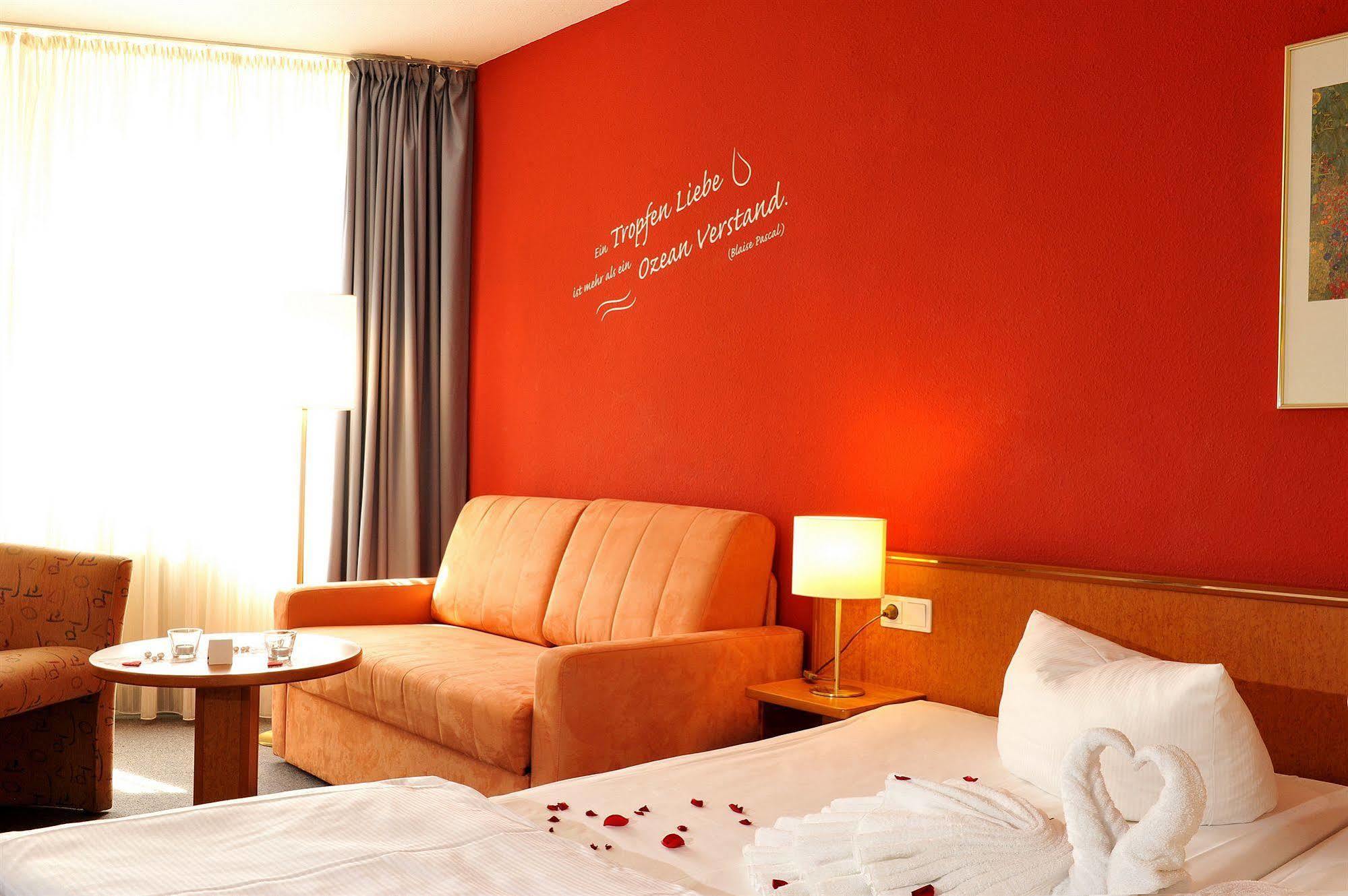 Hotel Residenz ลิมบัวร์เกอร์โฮฟ ภายนอก รูปภาพ